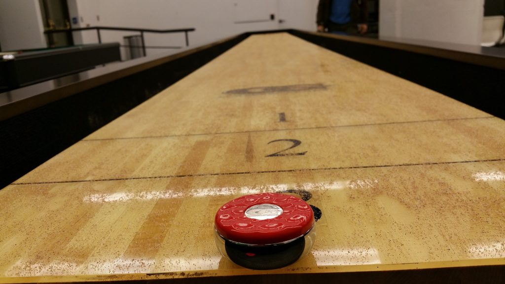 How To Play Shuffleboard Rules Strategy For Table Shuffleboard